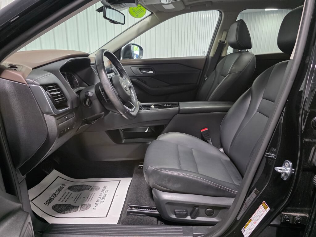 Used 2023 Nissan Rogue SL AWD/4WD image 9