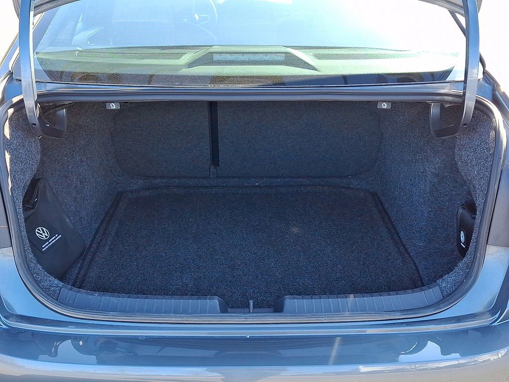 Used 2023 Volkswagen Jetta Sport FWD image 26