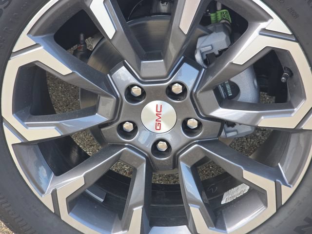 New 2027 GMC Terrain Elevation w/ Elevation Premium Package AWD/4WD image 10