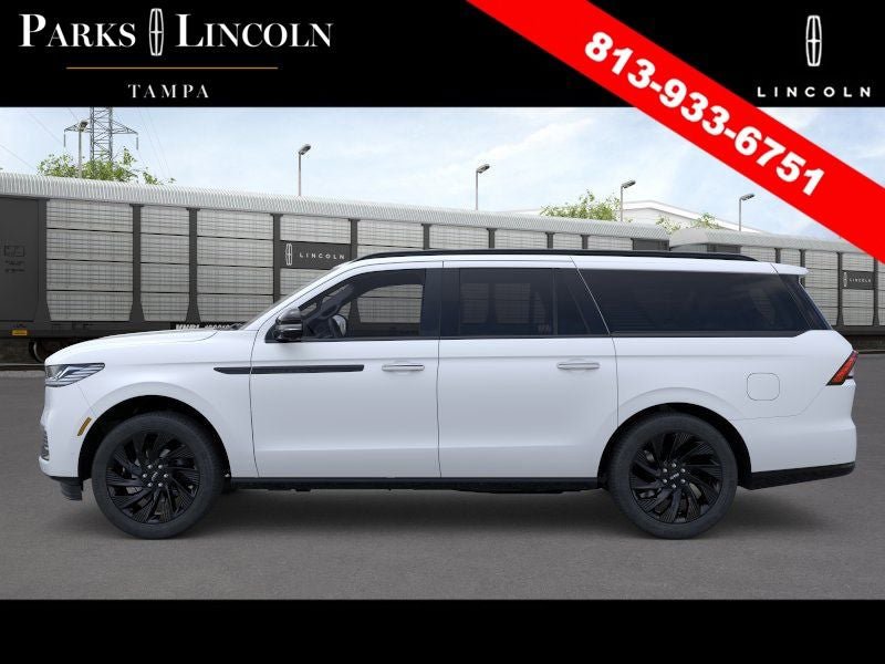 New 2026 Lincoln Navigator L Reserve AWD/4WD image 3