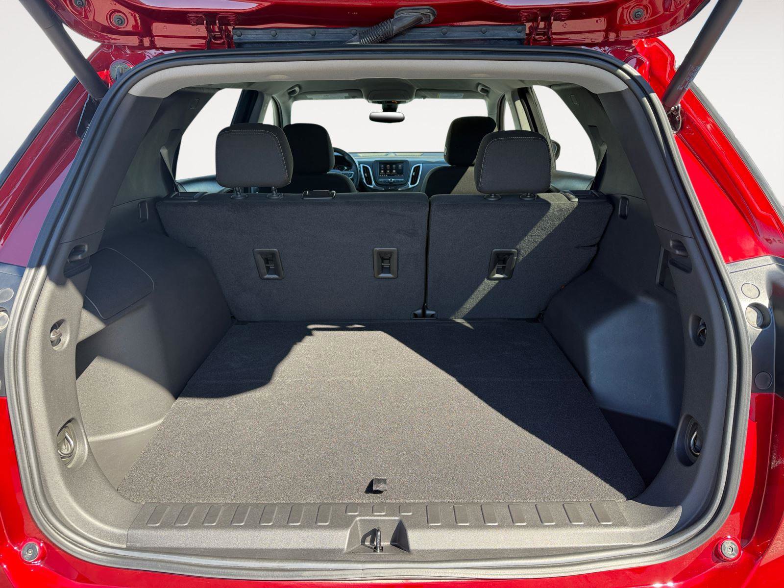 Used 2023 Chevrolet Equinox LT image 18
