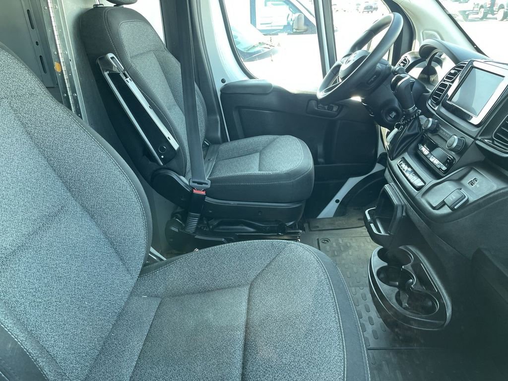 Used 2023 RAM ProMaster 2500 w/ Convenience Group FWD image 7