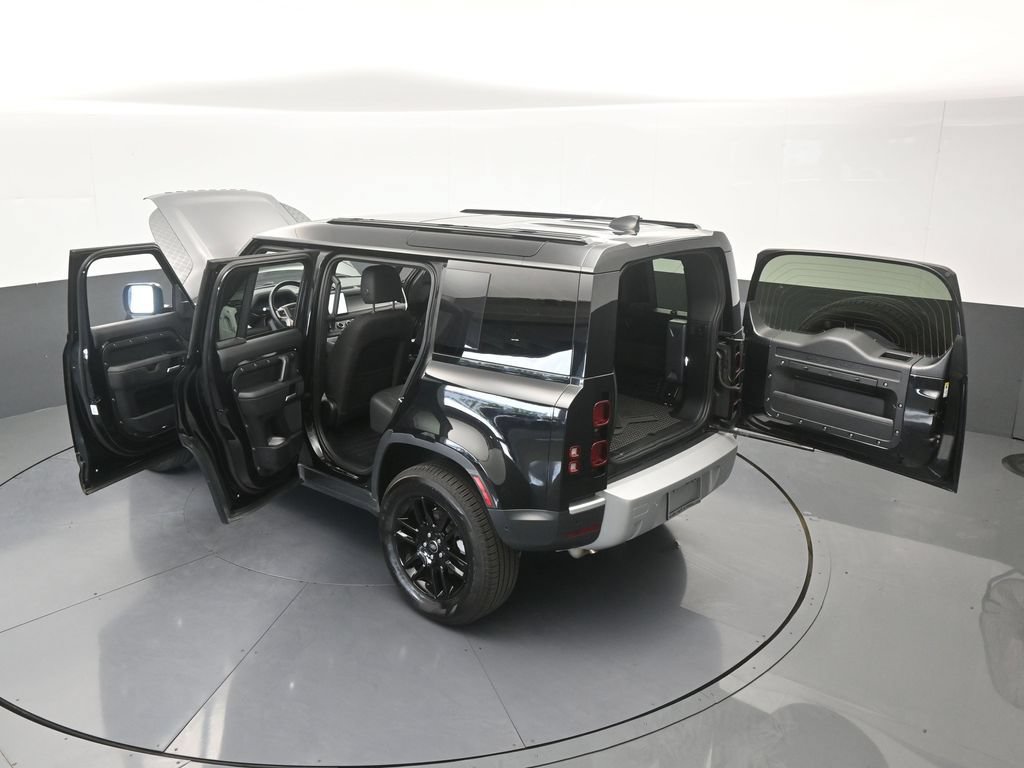 Used 2025 Land Rover Defender 110 S AWD/4WD image 72