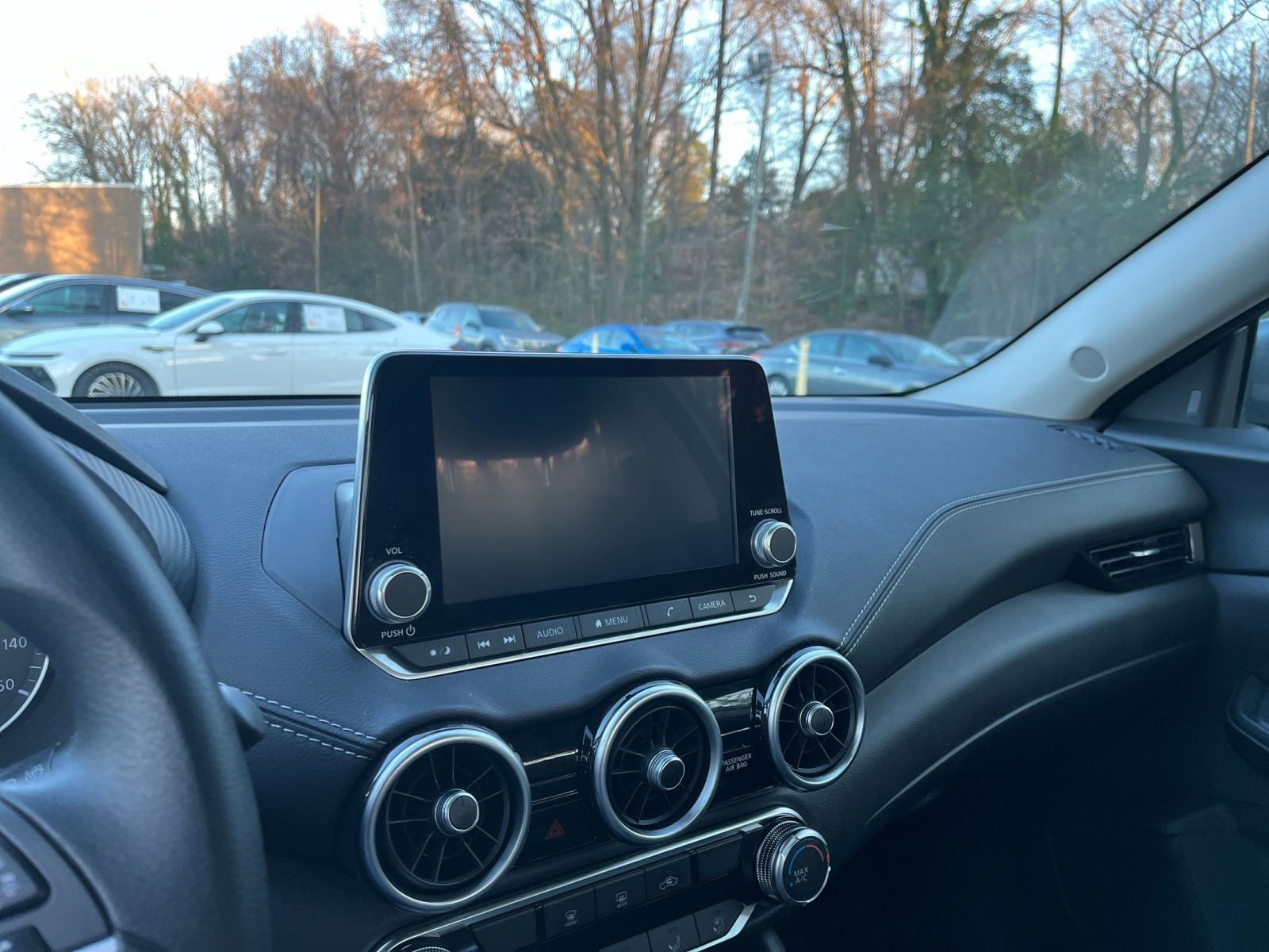 Used 2025 Nissan Sentra SV image 17