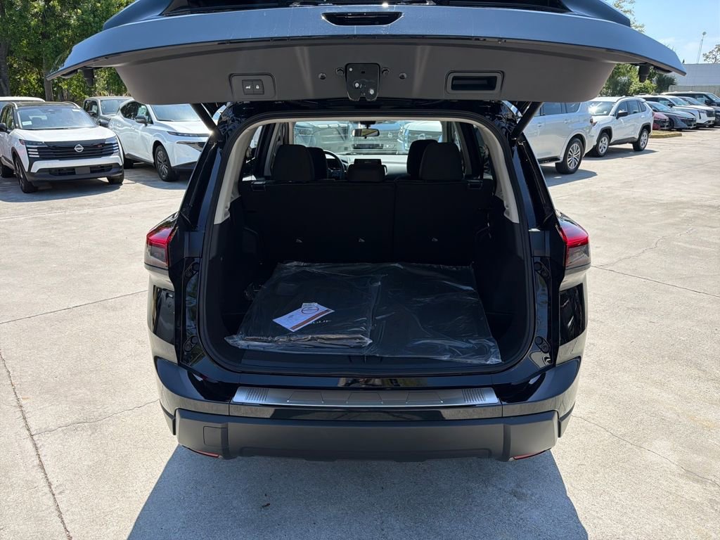 New 2026 Nissan Rogue SV w/ Cold Weather Package image 30