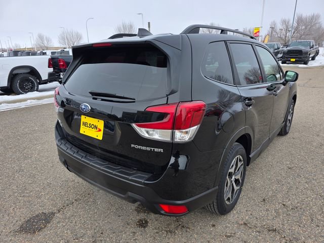 Used 2020 Subaru Forester Premium image 8