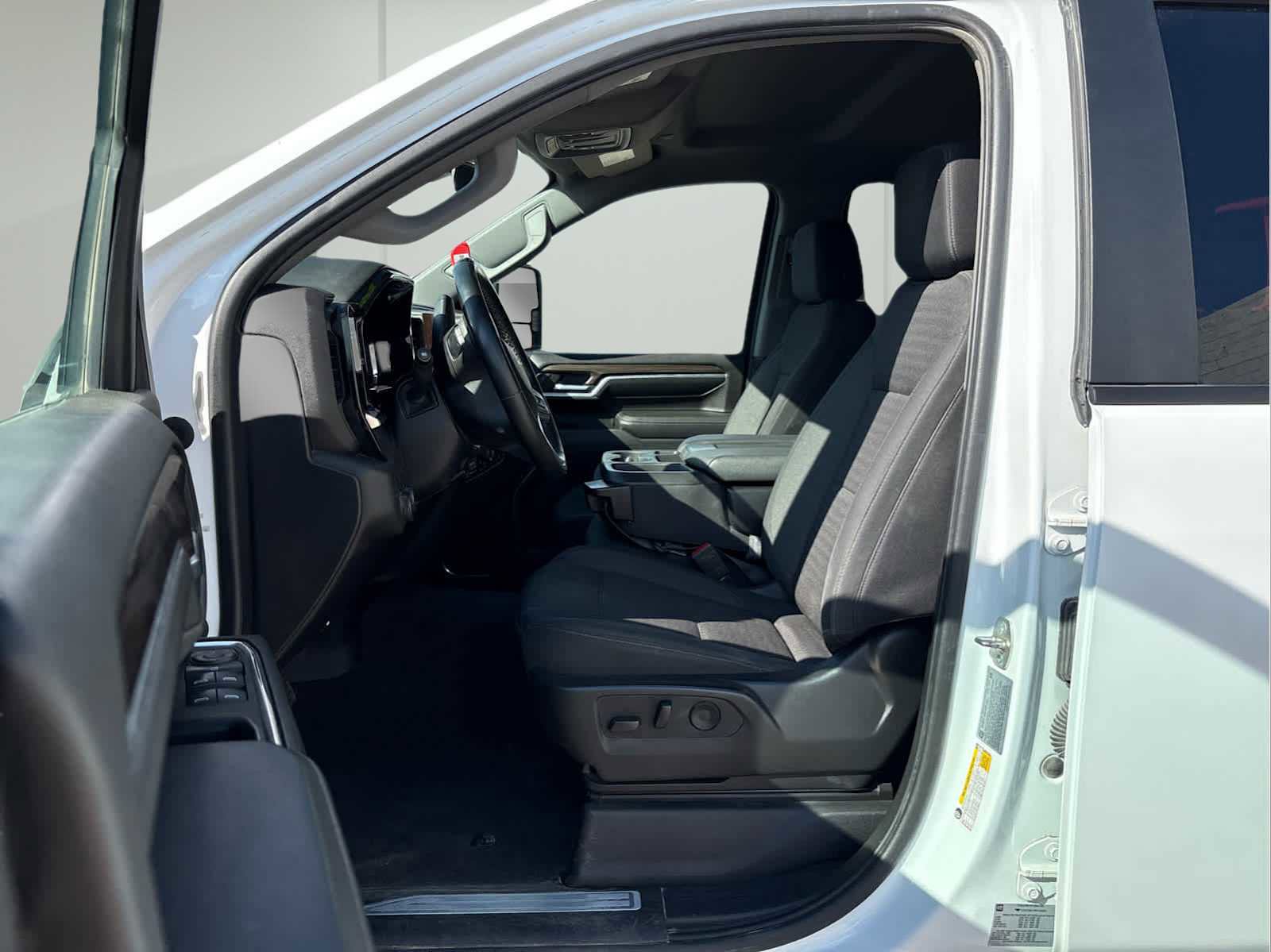 Used 2024 Chevrolet Silverado 2500 LT image 10