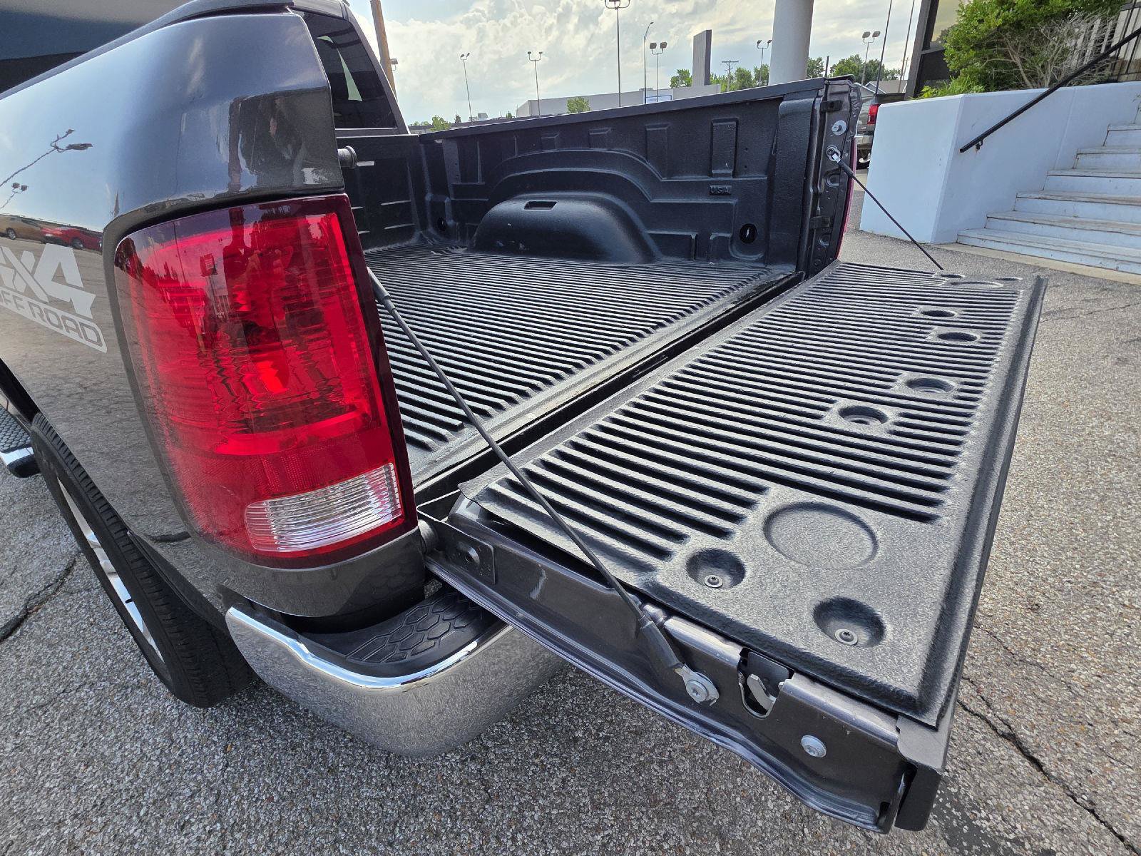 Used 2019 RAM 1500 Tradesman w/ Chrome Plus Package AWD/4WD image 30