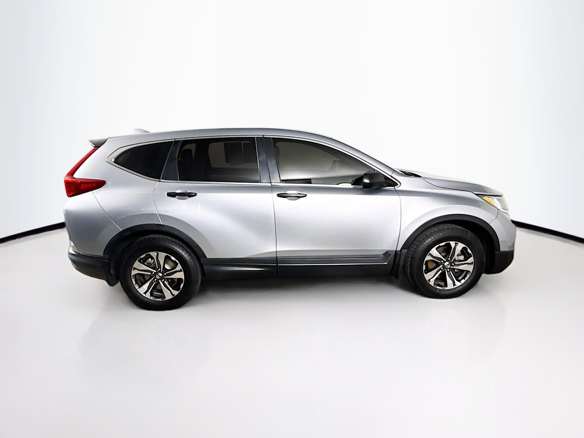 Used 2018 Honda CR-V LX image 2