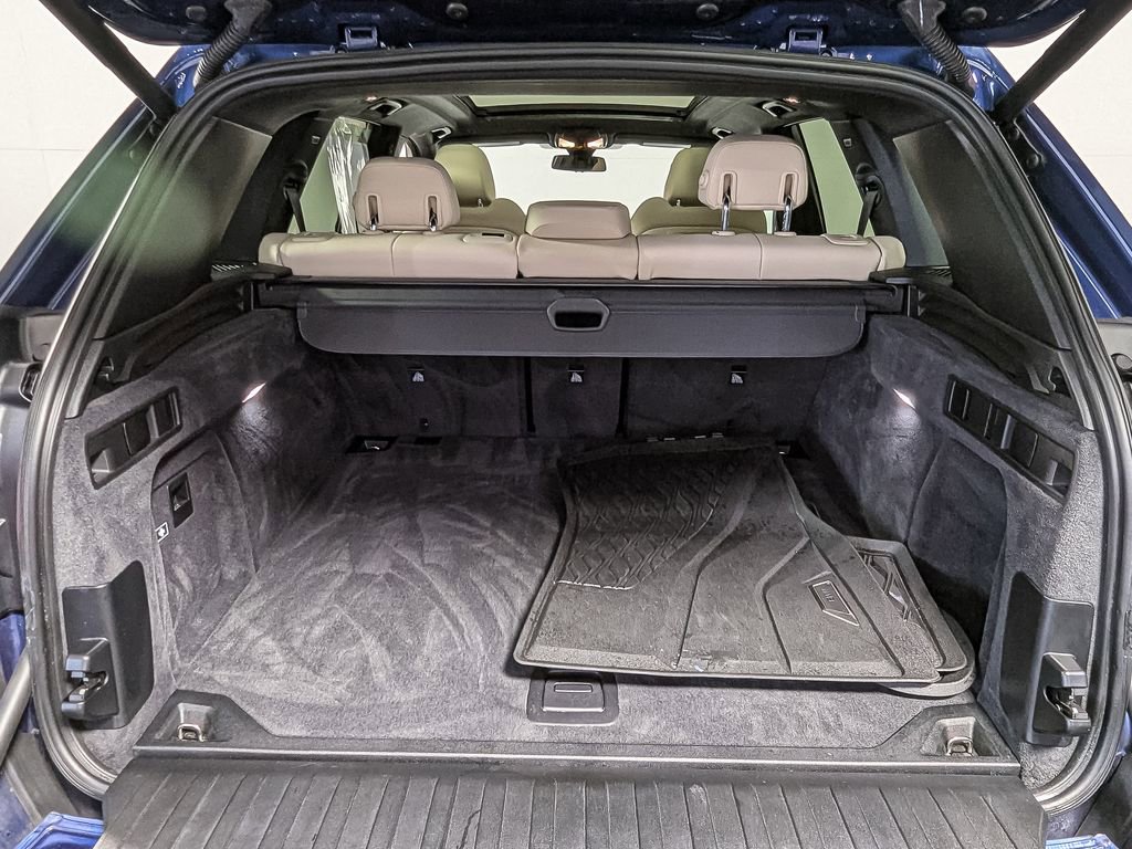 Used 2021 BMW X5 xDrive40i w/ Convenience Package image 44