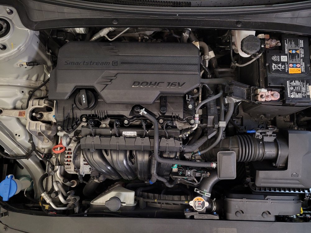 Used 2023 Hyundai Elantra SEL w/ Convenience Package image 30