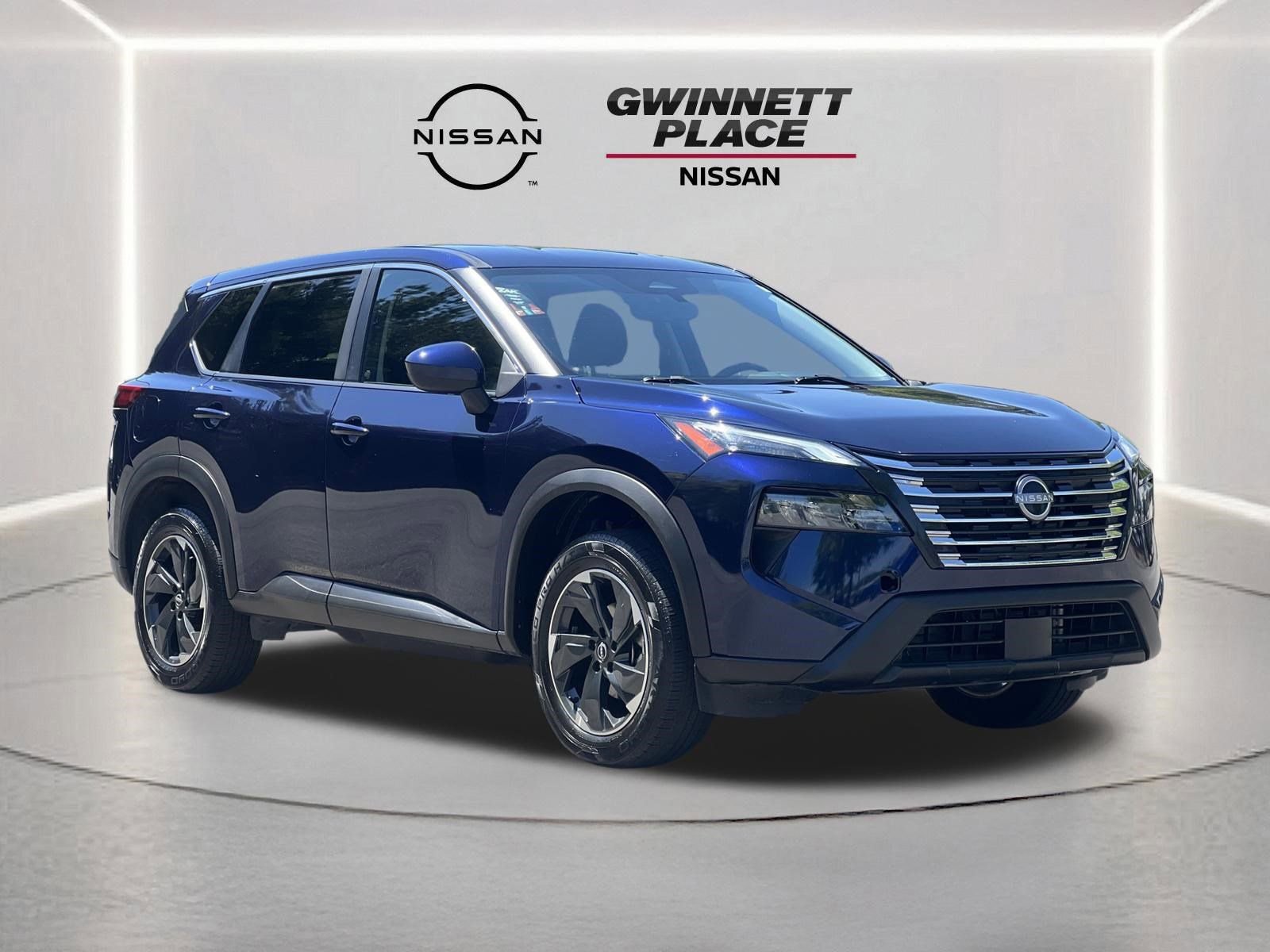 Used 2024 Nissan Rogue SV image 25