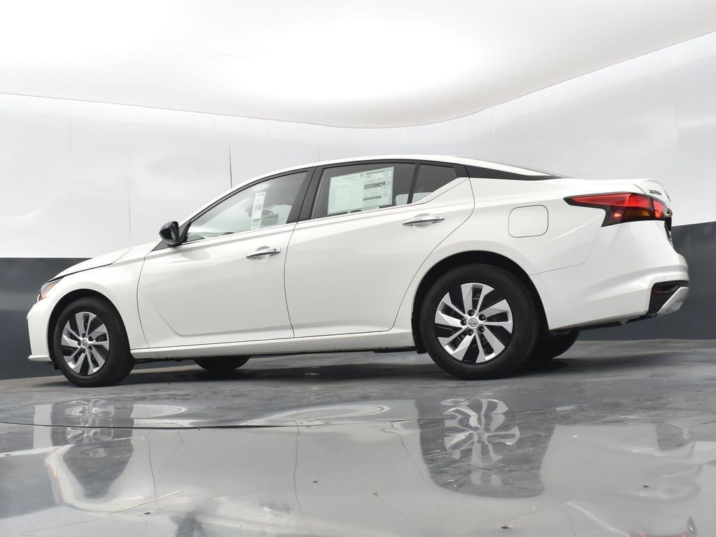 Used 2025 Nissan Altima 2.5 S image 38