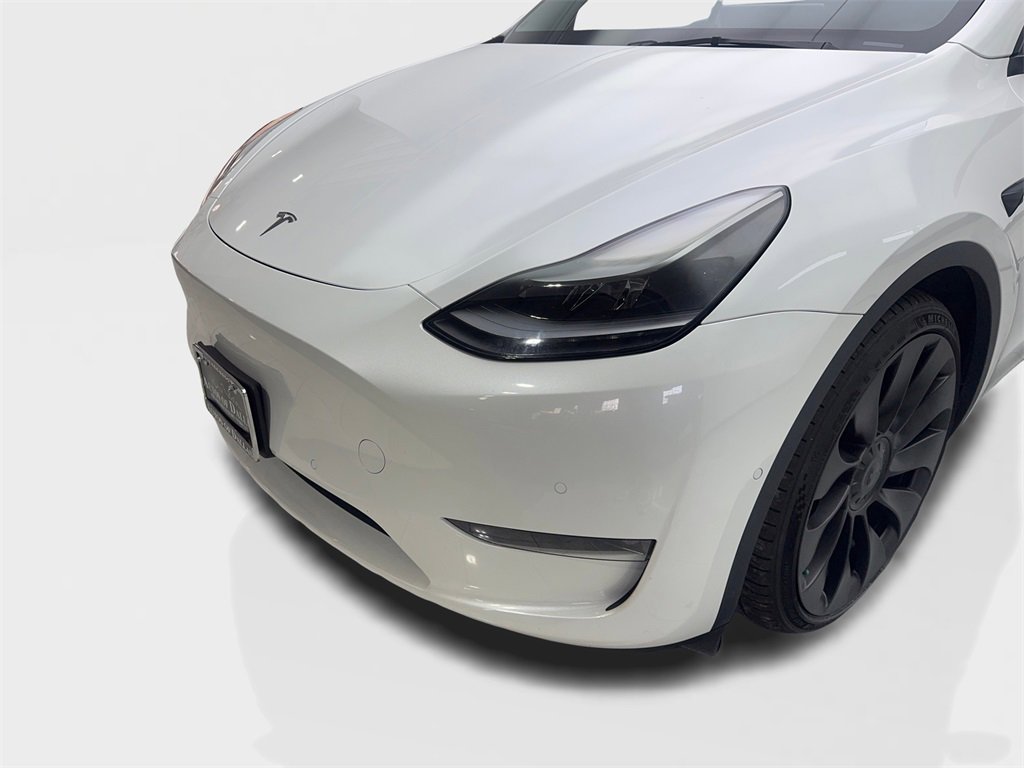 Used 2022 Tesla Model Y Performance image 16