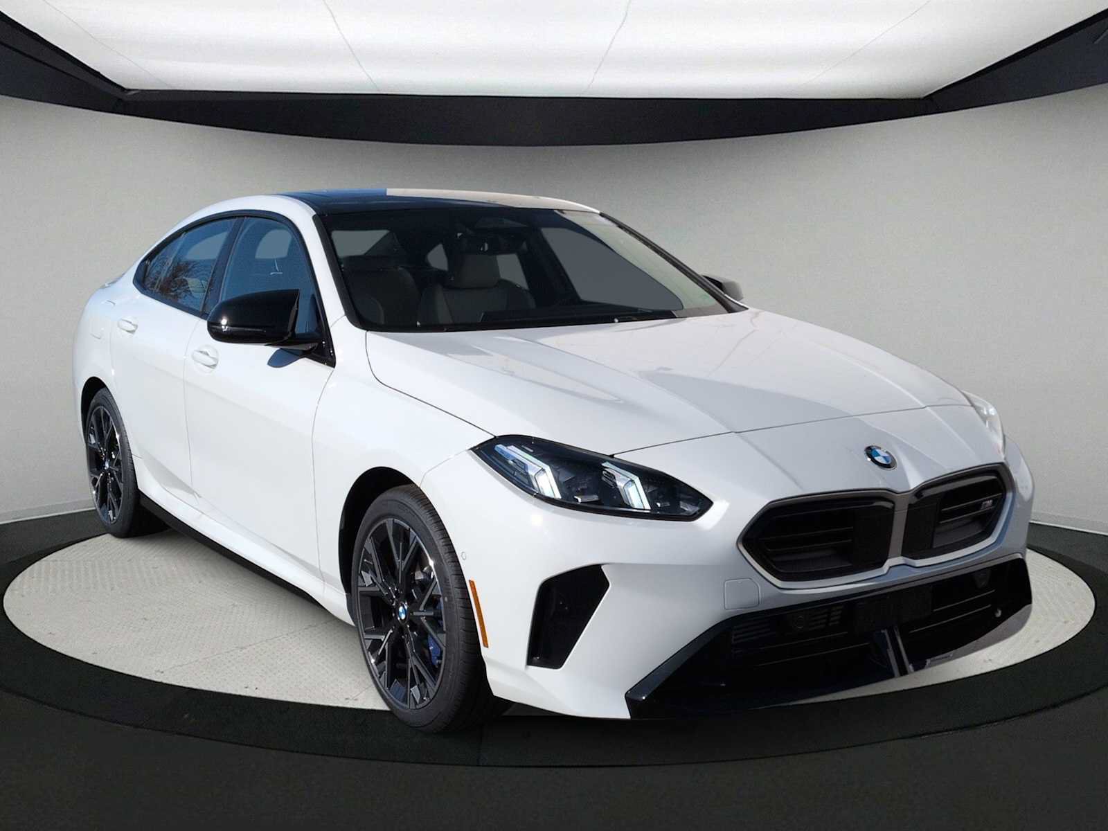 Used 2026 BMW M235i xDrive AWD/4WD image 2