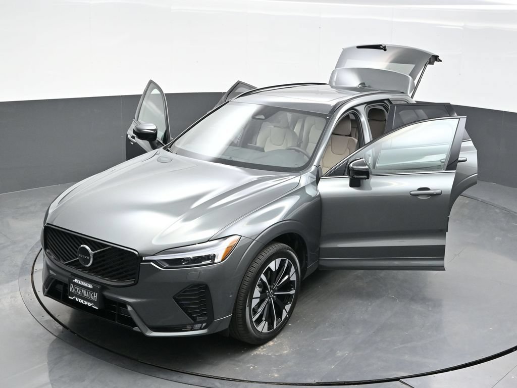 New 2026 Volvo XC60 B5 Plus w/ Protection Package Premier AWD/4WD image 40