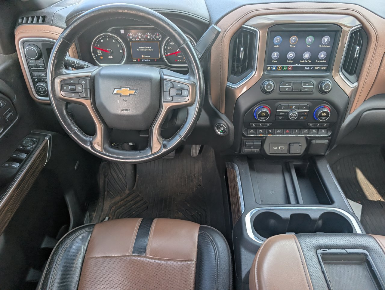 Used 2019 Chevrolet Silverado 1500 High Country w/ Technology Package AWD/4WD image 10