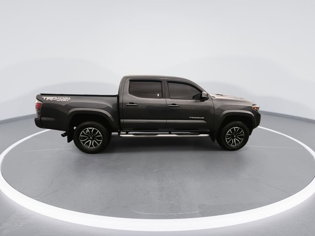 Used 2022 Toyota Tacoma TRD Sport AWD/4WD image 9