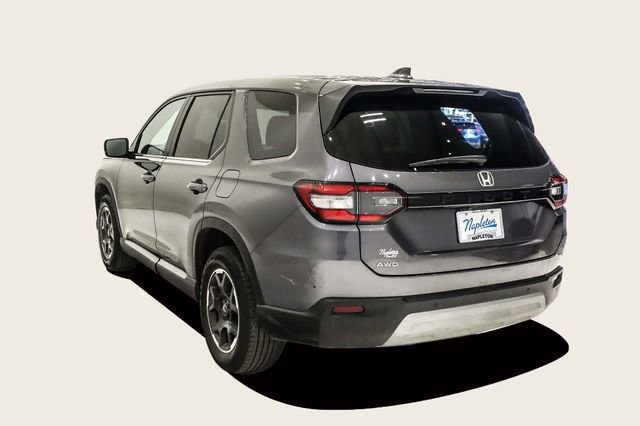 Used 2025 Honda Pilot EX-L image 8