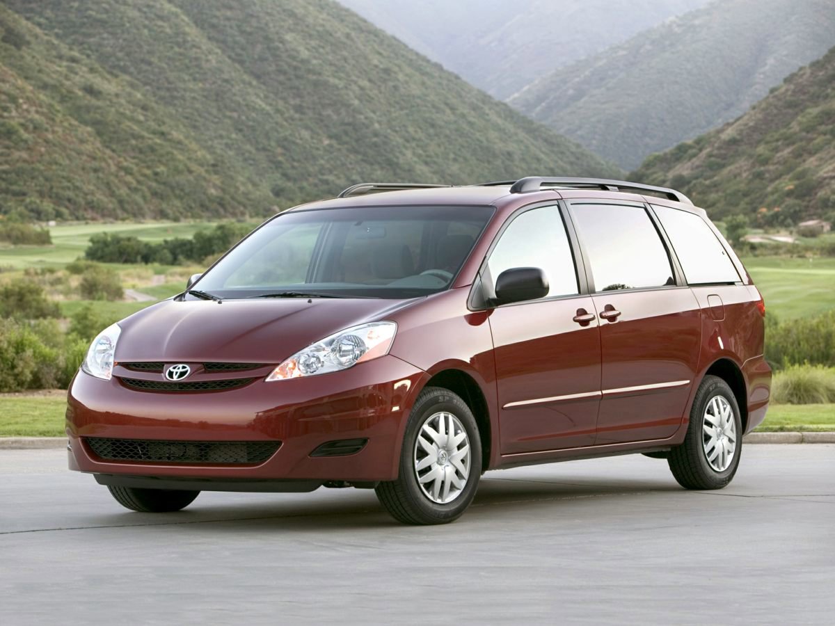 Used 2009 Toyota Sienna LE