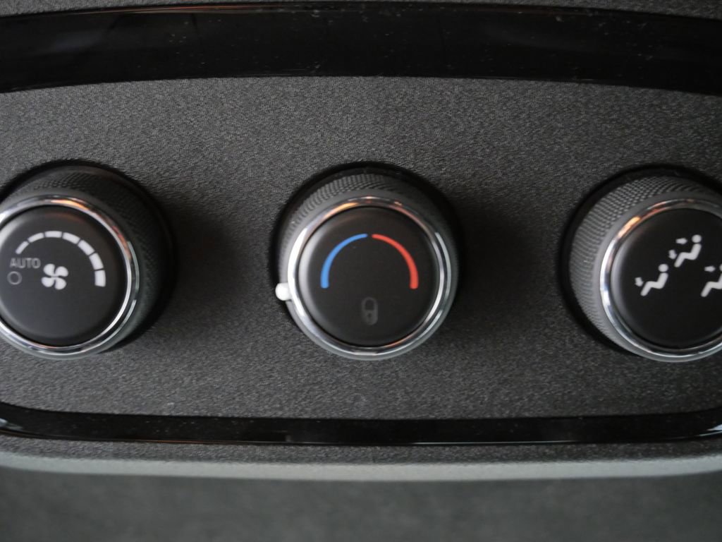 Used 2022 Dodge Durango R/T w/ Tow 'N Go Package AWD/4WD image 27