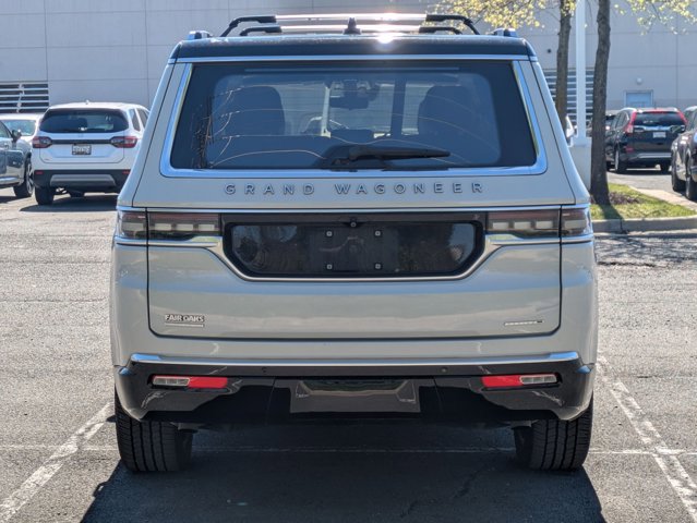 Used 2022 Jeep Grand Wagoneer Series III w/ HD Trailer Tow Package image 6