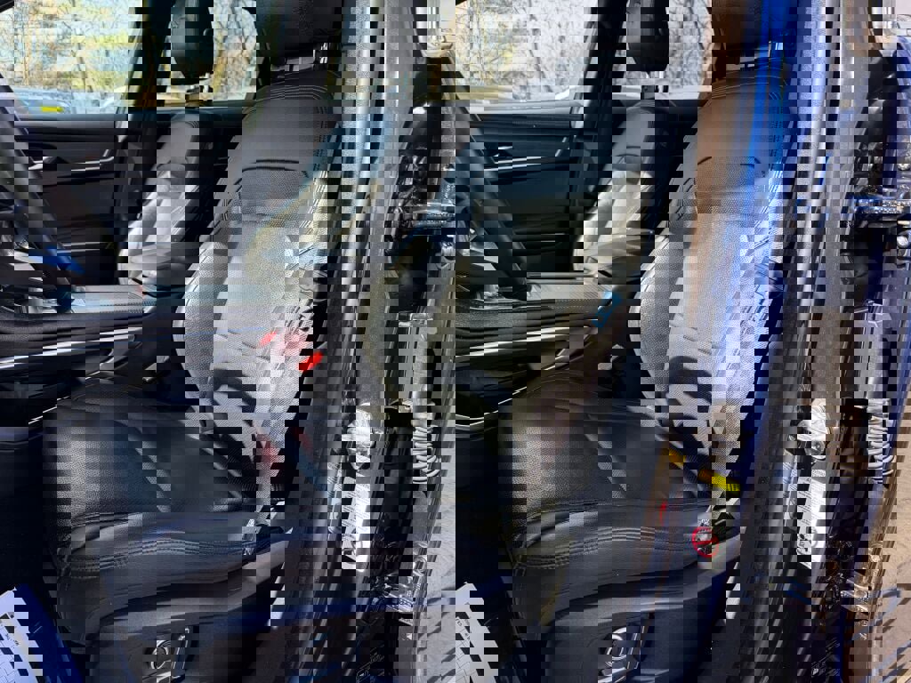 Used 2022 Jaguar F-PACE S image 11