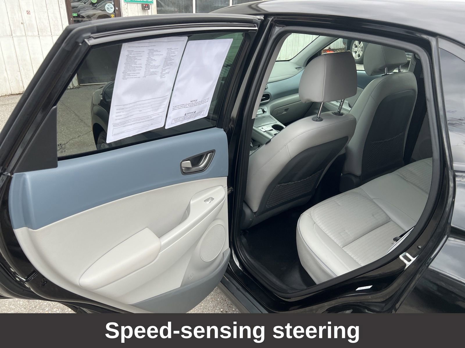 Used 2020 Hyundai Kona Limited image 14