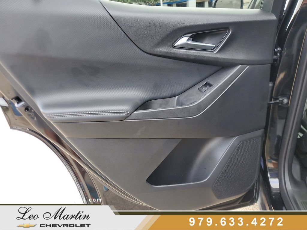 Used 2026 Chevrolet Equinox LT FWD image 11