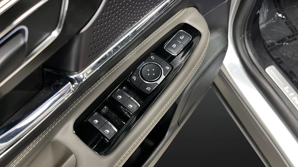 Used 2024 Lincoln Corsair Grand Touring w/ Equipment Group 301A image 21