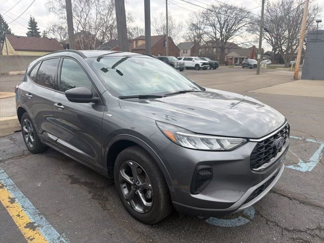 Used 2024 Ford Escape ST-Line w/ Tech Pack #1 image 2
