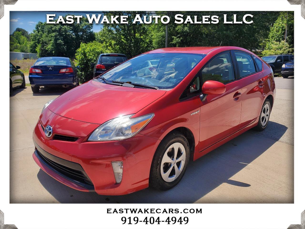 Used 2015 Toyota Prius Two FWD image 1