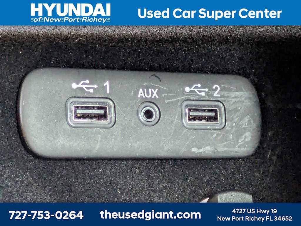 Used 2023 Dodge Challenger R/T w/ Plus Package RWD image 29