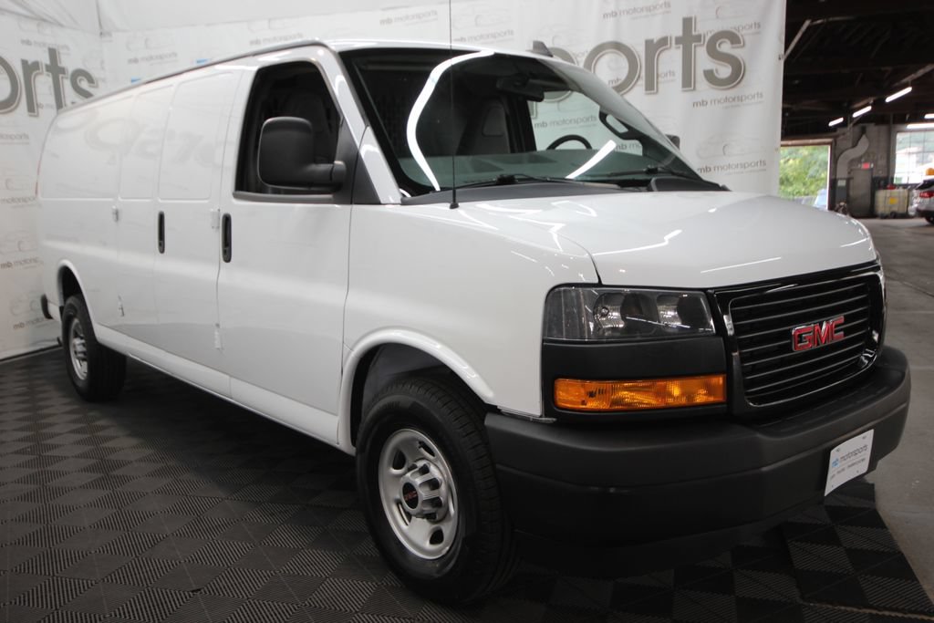 Used 2023 GMC Savana 2500 Extended RWD image 10