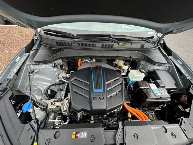 Used 2021 Hyundai Kona Ultimate w/ Cargo Package FWD image 15