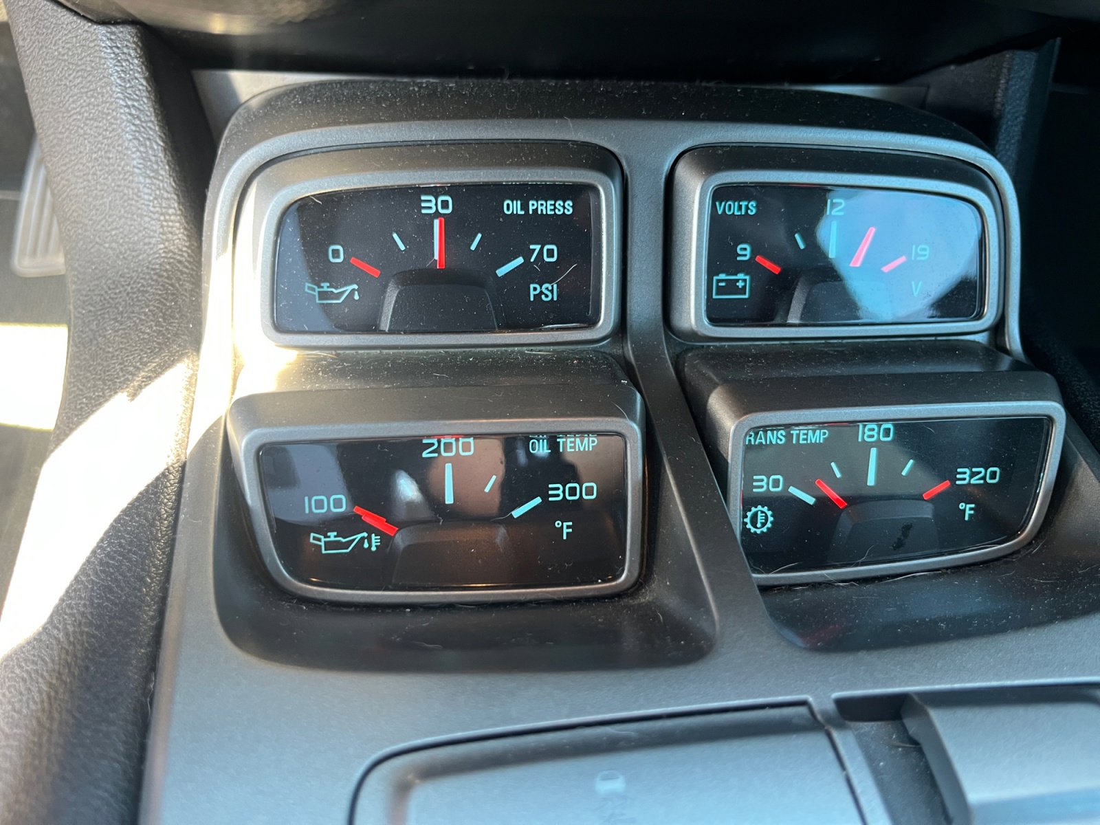 Used 2010 Chevrolet Camaro SS image 28