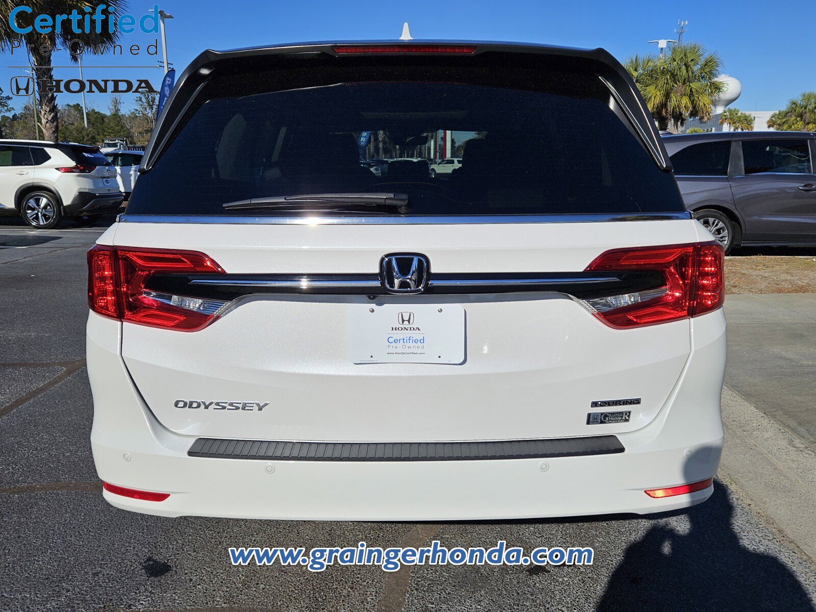 Certified 2024 Honda Odyssey Touring image 4