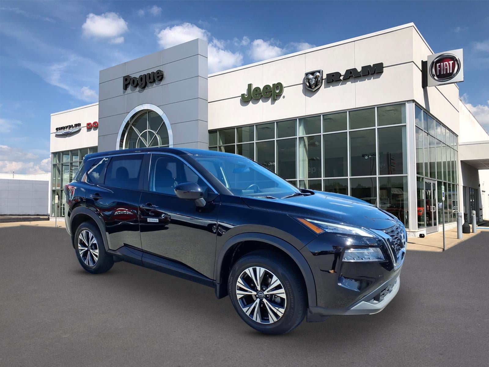 Used 2023 Nissan Rogue SV video 1