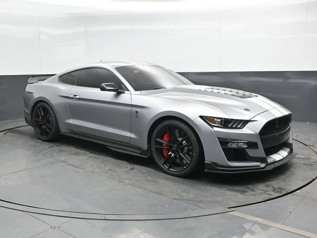 Used 2022 Ford Mustang Shelby GT500 w/ Technology Package RWD image 6