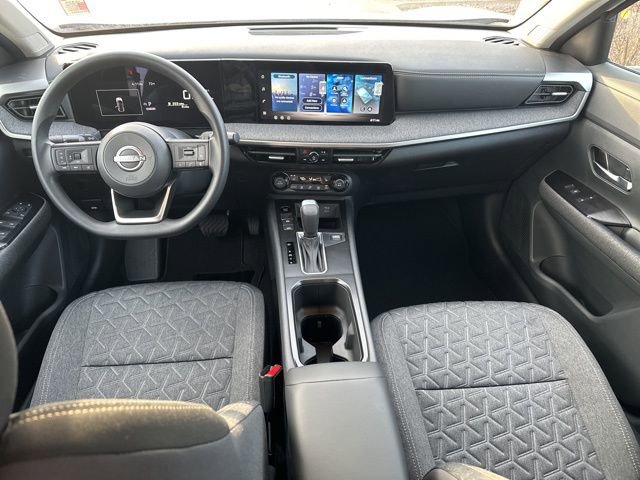 New 2026 Nissan Kicks SV w/ Cold Weather Package FWD image 2