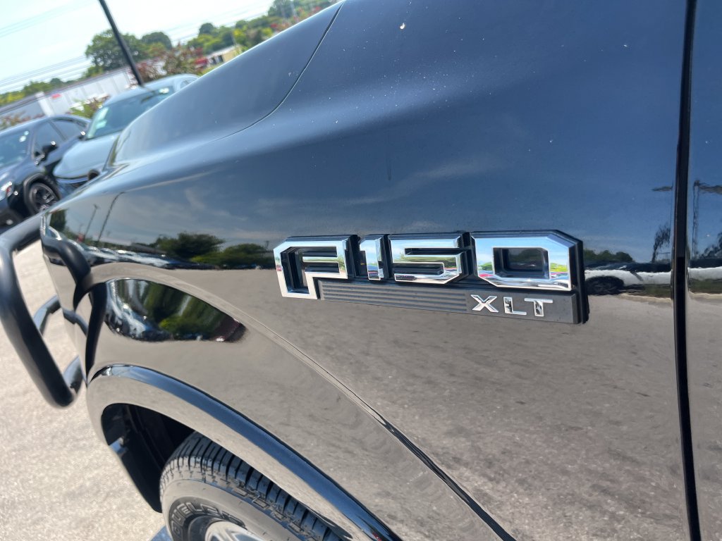 Used 2019 Ford F150 XLT w/ Equipment Group 302A Luxury AWD/4WD image 32