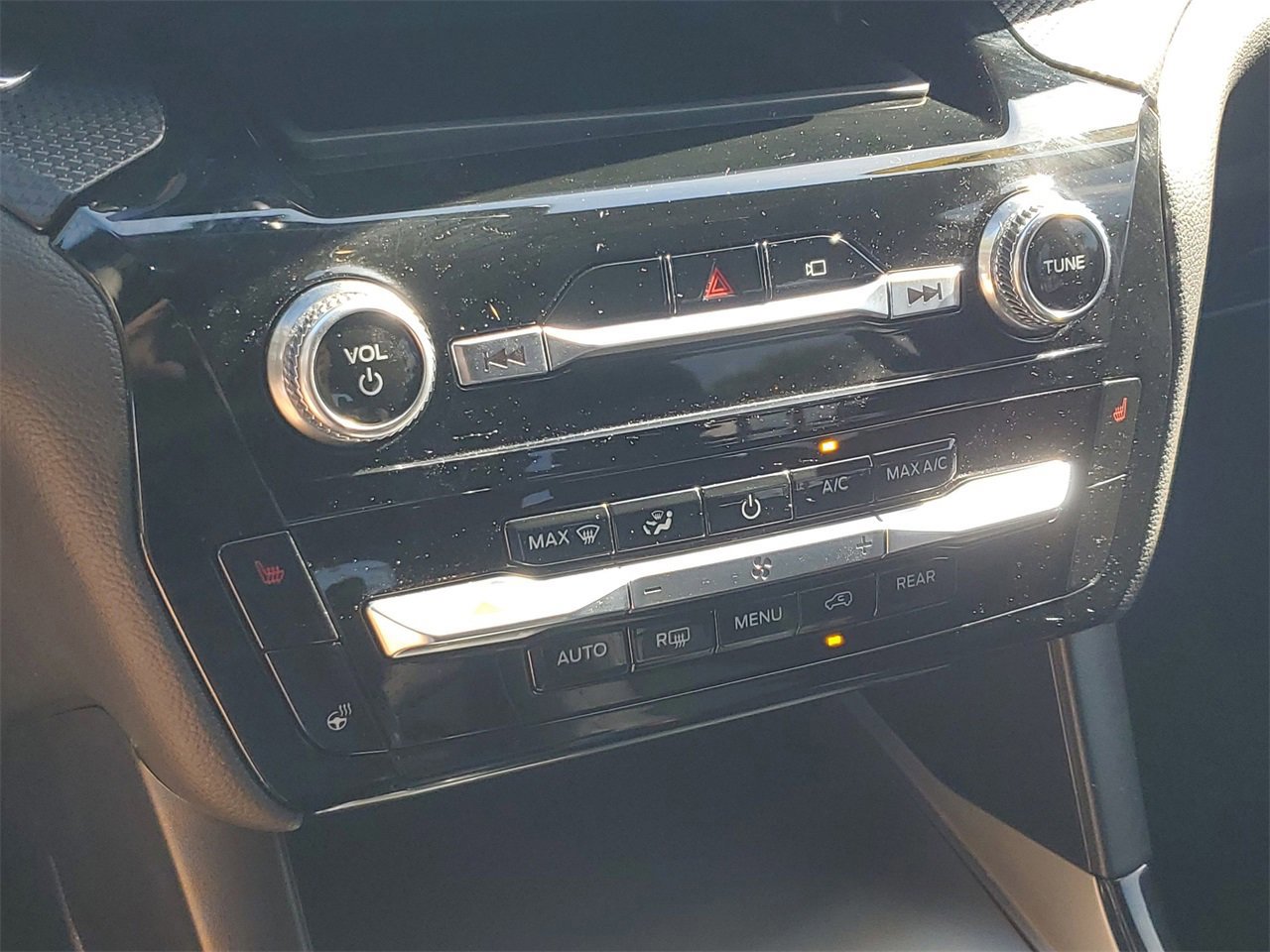 Used 2023 Ford Explorer ST-Line w/ Class IV Trailer Tow Package image 26