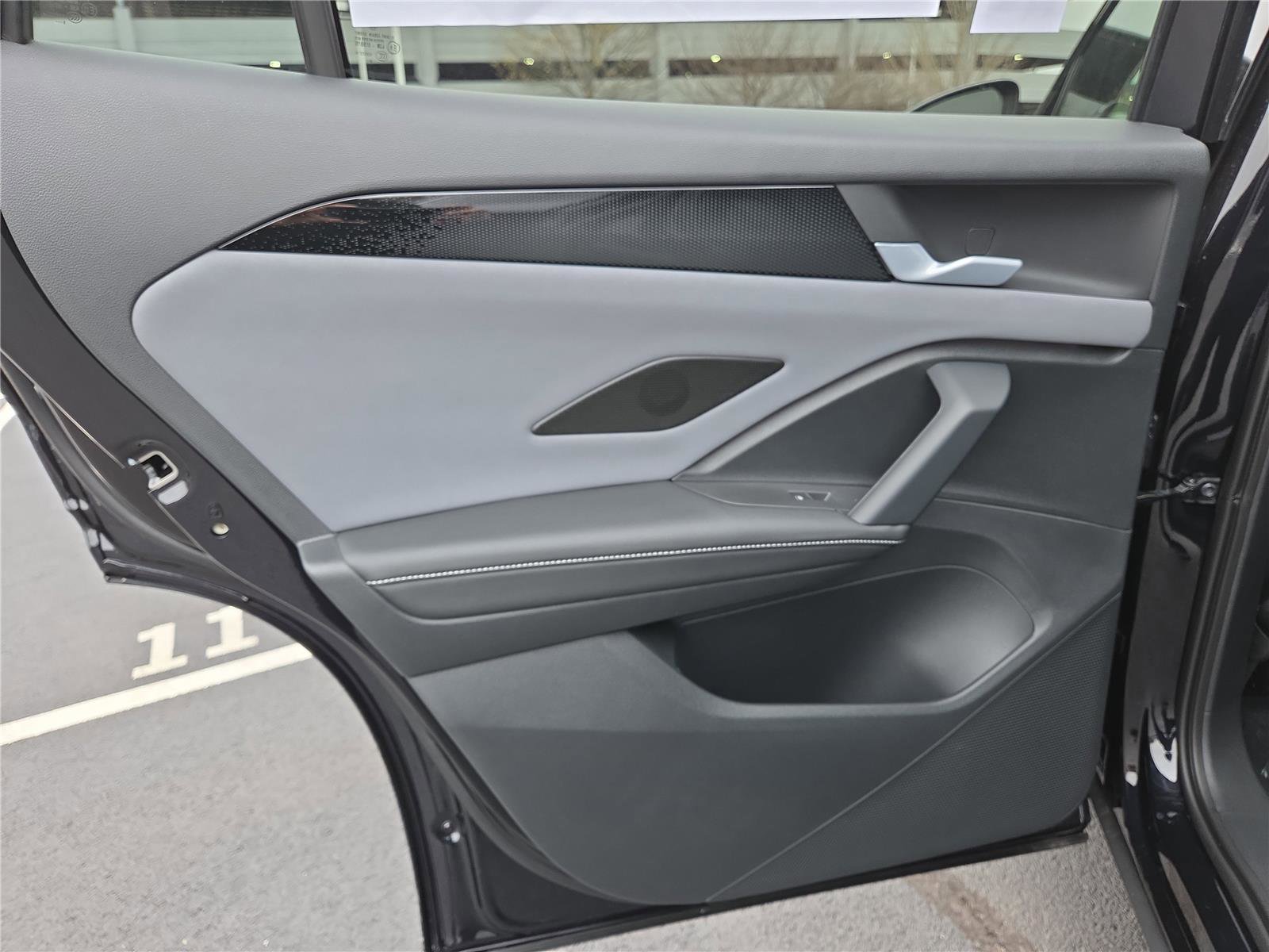 New 2026 Volkswagen Tiguan SE R-Line image 24