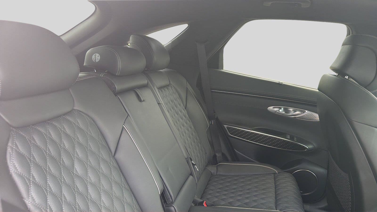 Used 2024 Genesis GV70 3.5T Sport w/ Sport Prestige Package AWD/4WD image 22
