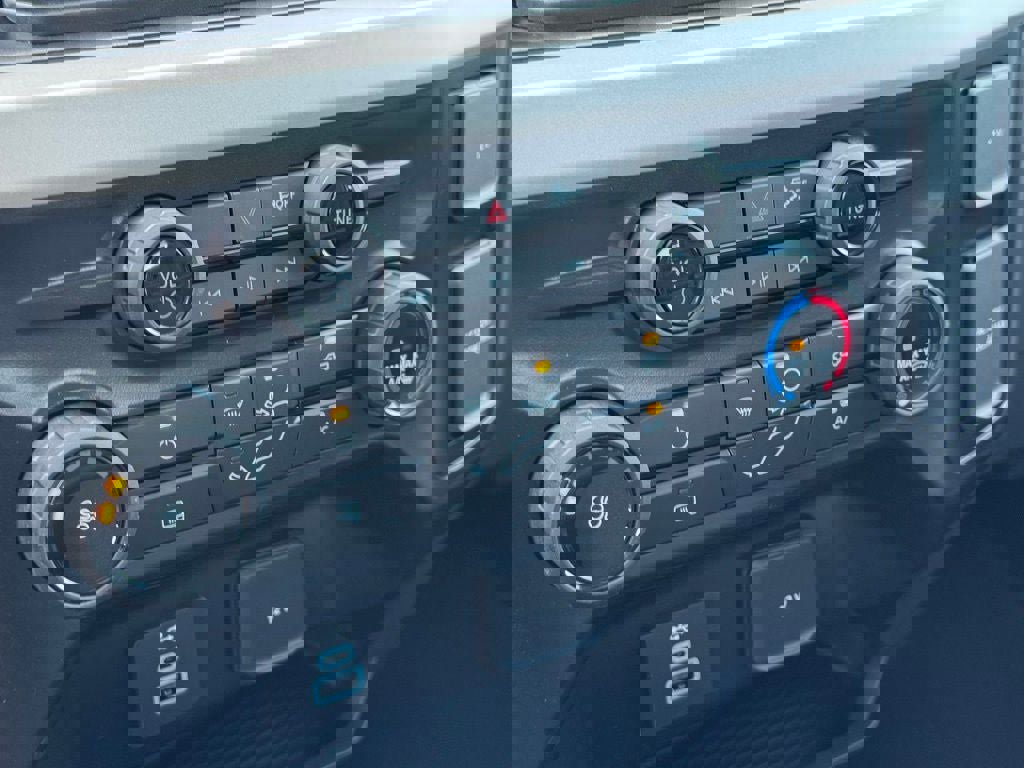 New 2026 Ford F250 XLT image 28