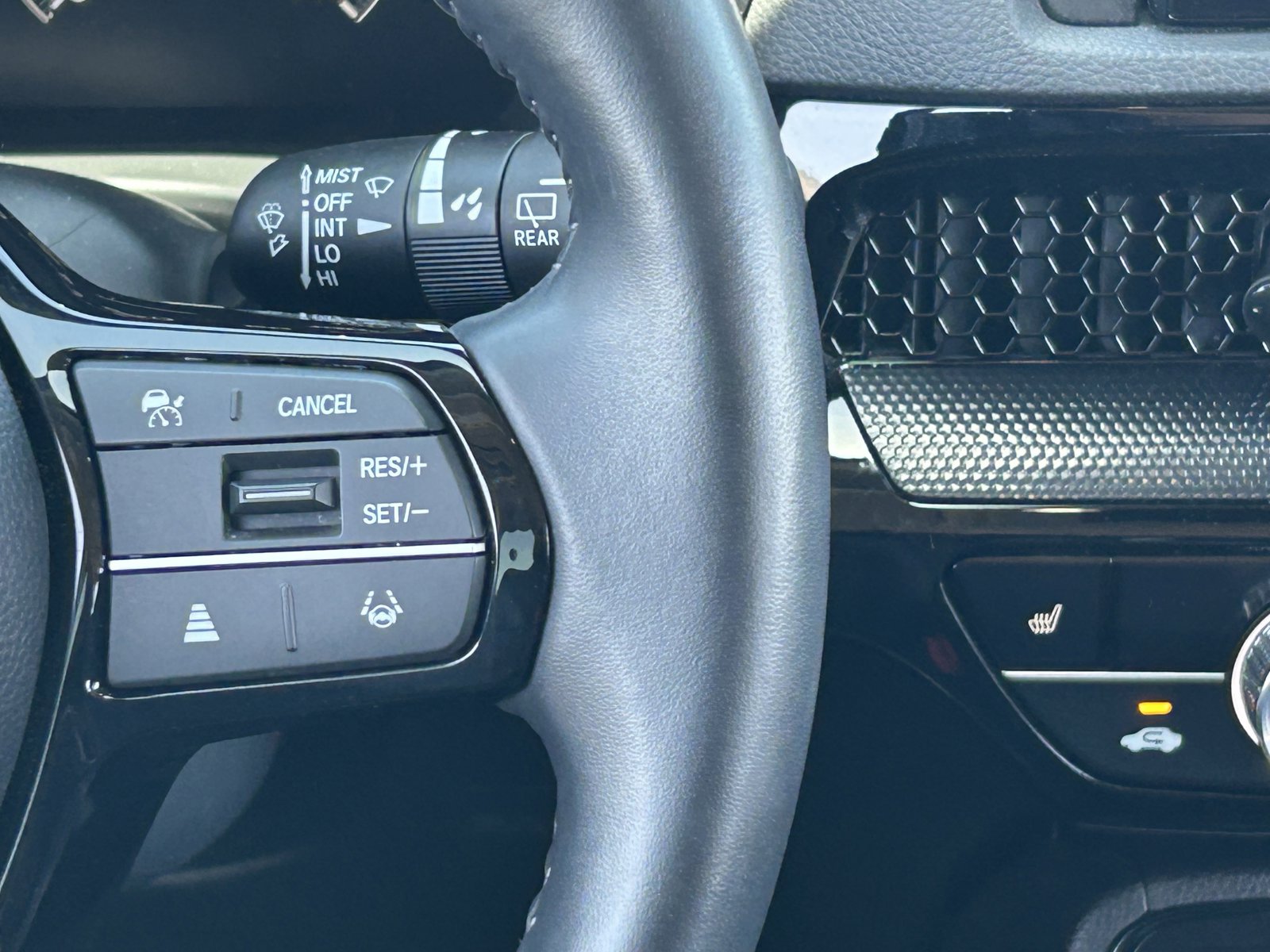 Used 2024 Honda CR-V EX-L image 25