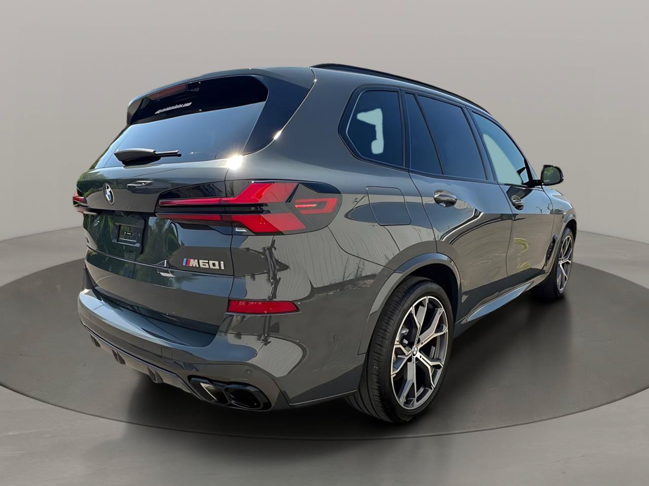 Used 2024 BMW X5 M60i AWD/4WD image 5