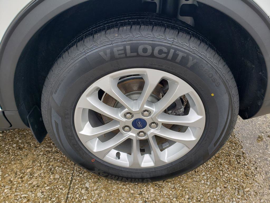 Used 2020 Ford Escape SE image 45