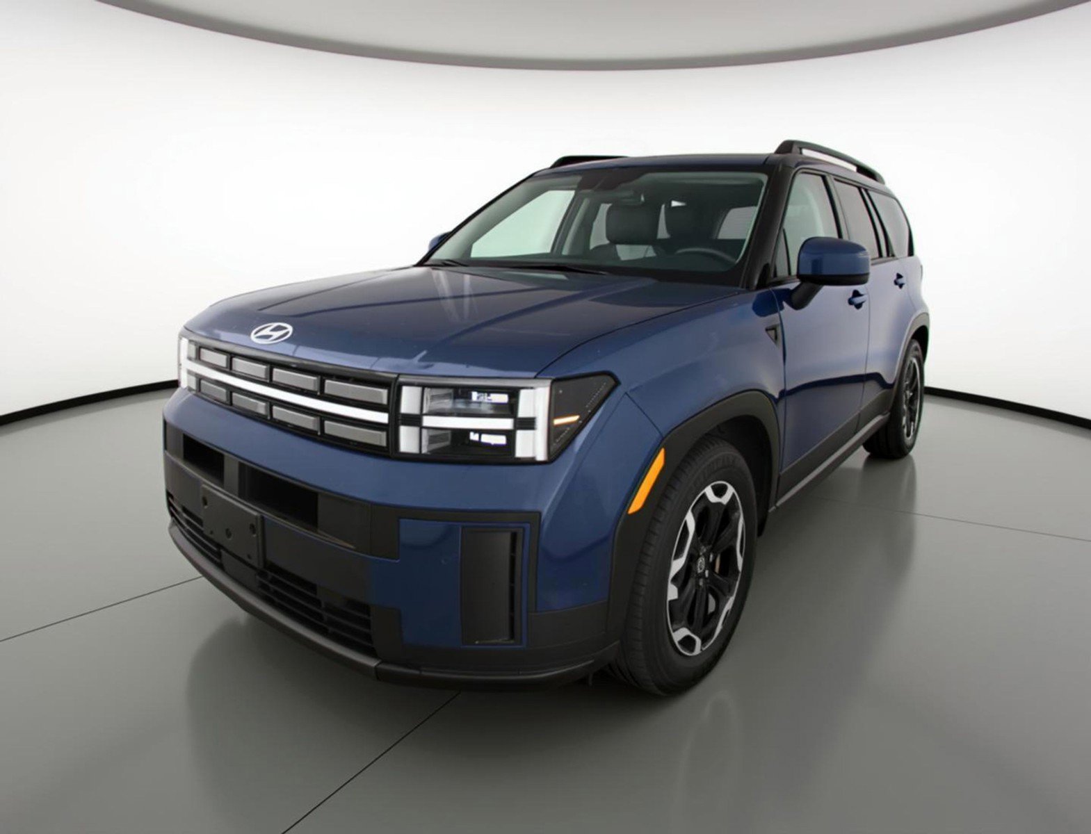 Used 2025 Hyundai Santa Fe SEL image 3