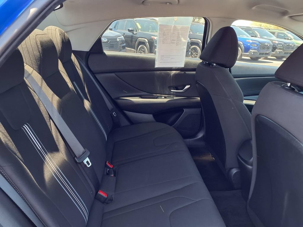 Used 2023 Hyundai Elantra SEL w/ Convenience Package FWD image 21